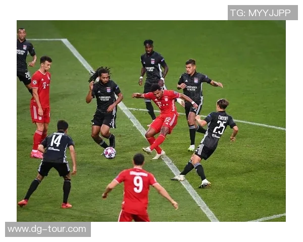 欧冠激战尤文图斯与波尔图战成平局红牌事件引发全场热议